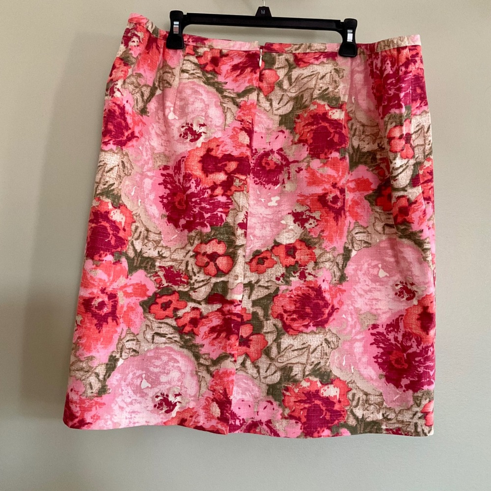 Talbots Woman Pink Floral Pencil Skirt Plus Size 18W Career Preppy‎ Cottagecore - Picture 3 of 9